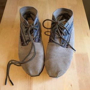 Toms Suede Shoes